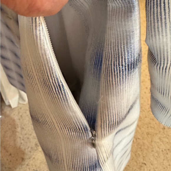 Carlisle Collection NWT Designer Long Jacket, Shimmer Sheen White&Blue W/Pearls - Picture 13 of 16